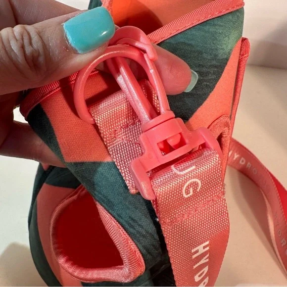 Hydro Jug 73 oz Coral With Removable Green/Coral Sleeve Detachable Adjust Strap - Picture 11 of 13